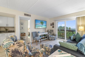 Life's a Beach-Oceanfront condo